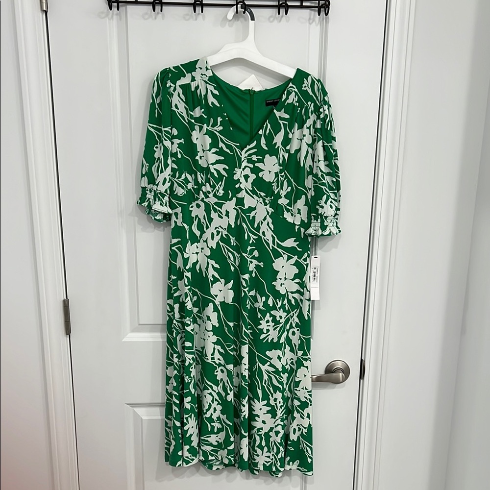 NWT Maggy London Dress Size 8
